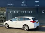 Toyota Auris Touring Sports 1.8 Hybrid Aspiration Navi Camer, Auto's, Toyota, Euro 5, Gebruikt, Parkeersensor, Wit