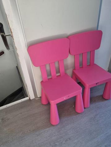 Ikea kinderstoelen beschikbaar voor biedingen