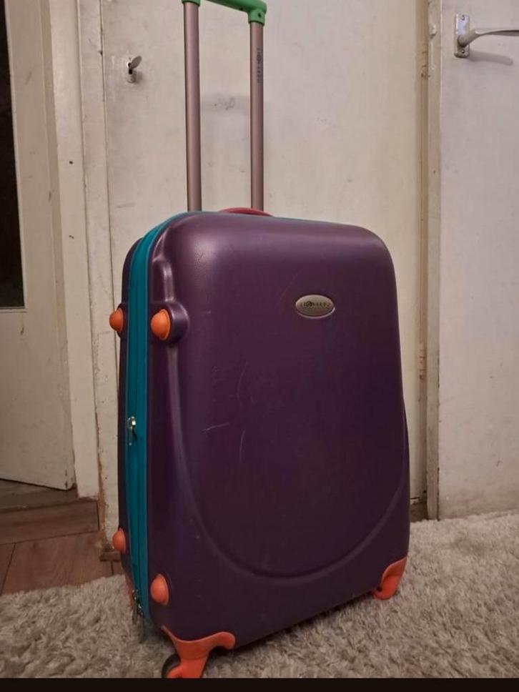 Te koop,Leonardo merk reiskoffer/Baggage., Sieraden, Tassen en Uiterlijk, Koffers, Zo goed als nieuw, Hard kunststof, 70 cm of meer