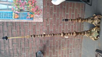 Antieke bronzen staande lamp 2 stuks beschikbaar voor biedingen