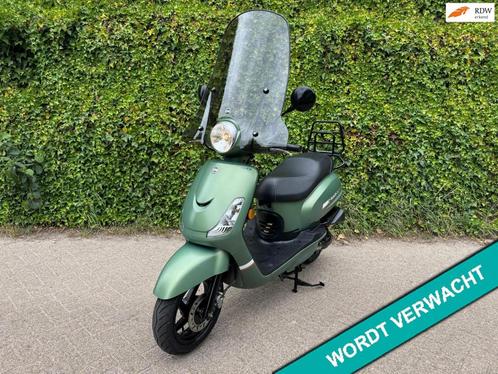 SYM Fiddle 2 Mat Groen Windscherm SMOKE BETAAL met in3, Fietsen en Brommers, Scooters | SYM, Gebruikt, Fiddle, Benzine