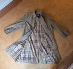 Burberry's regenjas maat L in traditionele 'Honey' kleur., Maat 52/54 (L), Beige, Ophalen of Verzenden, Gedragen