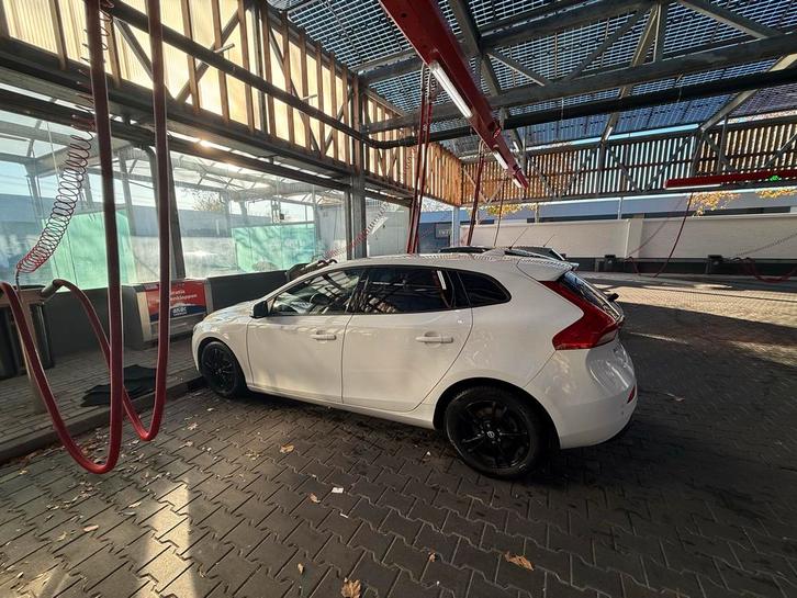 Volvo V40 1.6 D2 115PK 2014 Wit, Auto's, Volvo, Particulier, V40, Airbags, Airconditioning, Bluetooth, Boordcomputer, Centrale vergrendeling