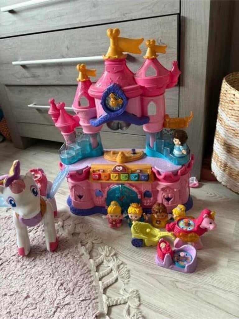 Vrolijke vriendjes kasteel, Ophalen, Zo goed als nieuw