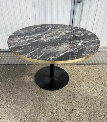 eetkamertafel zwart Marmerlook gouden rand Tafel rond 120 cm beschikbaar voor biedingen