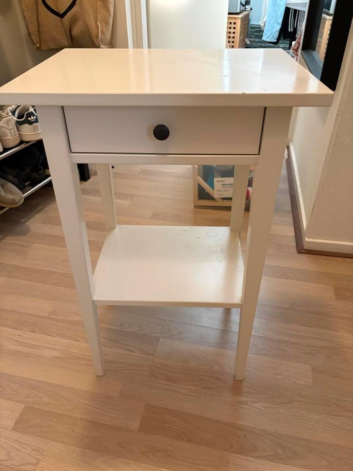 Wit Nachtkastje met Lade, Huis en Inrichting, Tafels | Bijzettafels, Gebruikt, Rechthoekig, 60 cm of meer, Minder dan 55 cm, Hout