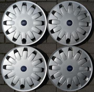 # Nette Set Ford Wieldoppen 16 inch Origineel # Netjes # beschikbaar voor biedingen