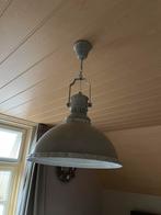 Taupe kleurige hanglamp, Huis en Inrichting, Lampen | Hanglampen, Ophalen of Verzenden, Zo goed als nieuw, 50 tot 75 cm