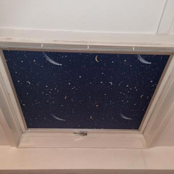 VELUX GGL74 VERDUISTEREND ROLGORDIJN DONKERBLAUW "NIGHTSKY"
 beschikbaar voor biedingen