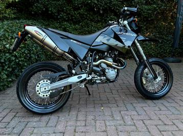 Unieke nieuwstaat KTM 640 LC4 PRESTIGE slechts 6700km! beschikbaar voor biedingen
