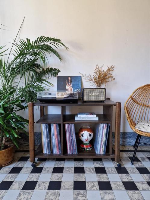 Vintage seventies platenspeler meubel | stereomeubel, Huis en Inrichting, Tafels | Sidetables, Gebruikt, 25 tot 50 cm, 100 tot 150 cm