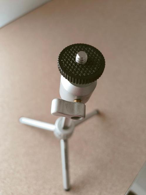 Handzaam Vanguard Tripod VS-72 compact statief 16-27,5, Audio, Tv en Foto, Fotografie | Statieven en Balhoofden, Zo goed als nieuw