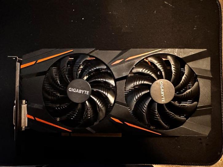 Gigabyte 8GB Rx570 videokaart, Computers en Software, Videokaarten, Zo goed als nieuw, PCI-Express 3.0, GDDR5, HDMI, DisplayPort