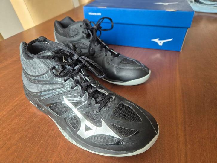 Mizuno Thunder Blade Mid 2 korfbal hockey schoenen  42/43, Sport en Fitness, Korfbal, Zo goed als nieuw, Schoenen, Ophalen of Verzenden