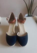 Mooie sandalen met sleehak, Kleding | Dames, Schoenen, Nieuw, Sandalen of Muiltjes, Blauw, Ophalen
