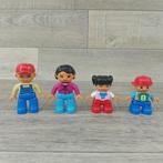 duplo poppetjes gezin vader moeder 2 kinderen, Aastvej 1 – 7190 Billund  - Denemarken, Product.compliance@LEGO.com, Ophalen of Verzenden