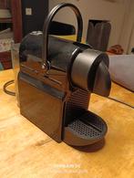 Magimix Nespresso koffie automaat., Gebruikt, Espresso apparaat, Ophalen of Verzenden, Koffiepads en cups