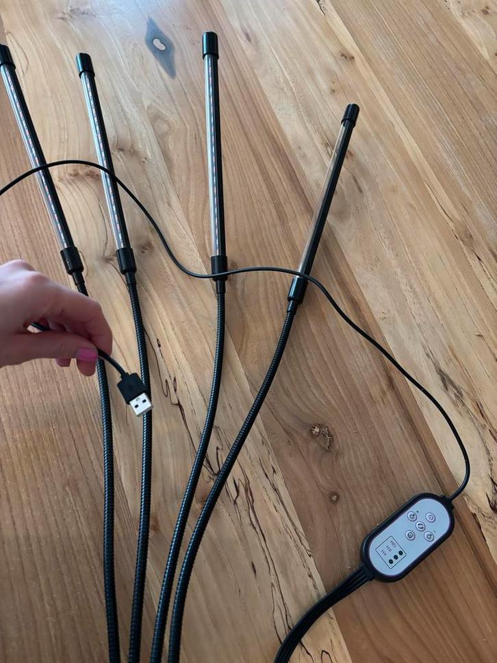 USB LED Groeilamp met 4 Armen, Tuin en Terras, Kweekspullen, Nieuw, Kweeklamp, Ophalen of Verzenden