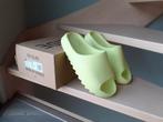 Adidas Yeezy Slides - maat 43, Sandalen, Overige kleuren, Verzenden, Nieuw