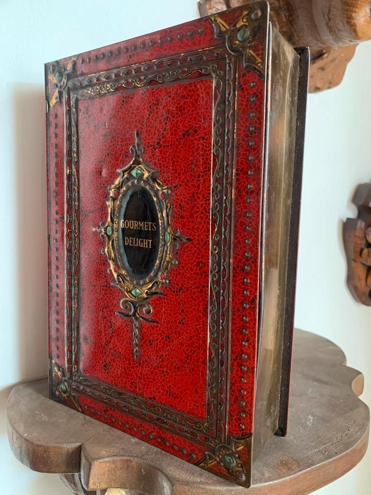 Gourmets delight oud zeldzaam blik boek victoria biscuit, Verzamelen, Blikken, Zo goed als nieuw, Overige, Overige merken, Verzenden