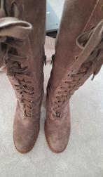 Ugg.  Fantastisch mooie hoge laarzen maat 41, Hoge laarzen, Bruin, Ophalen of Verzenden, Zo goed als nieuw