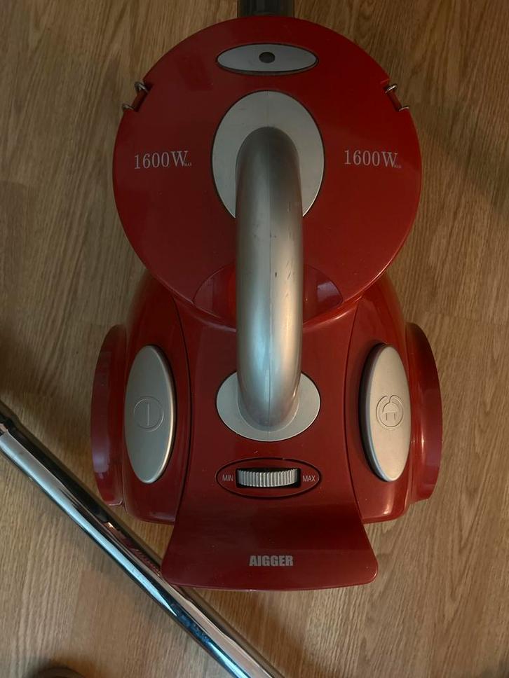 Aigger Stofzuiger - 1600W - Gebruikt, Witgoed en Apparatuur, Stofzuigers, Gebruikt, Stofzuiger, 1200 tot 1600 watt, Reservoir