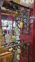 bloemhanger , plantenhanger / gietijzer / 2 soorten, Huis en tuin decoratie Marie, Nieuw, Info@huisentuindecoratiemarie.nl, Peize