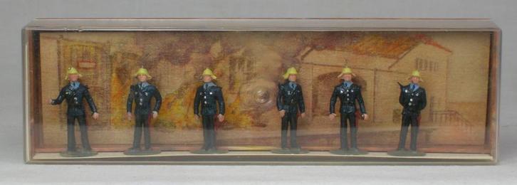 Merten: 6 brandweer mannen., Hobby en Vrije tijd, Modeltreinen | H0, Zo goed als nieuw, Brug, Tunnel of Gebouw, Gelijkstroom of Wisselstroom