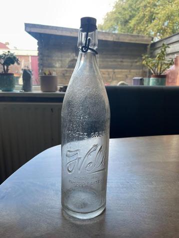 Oude glazen fles Limonade Gazeuse 'Heli' - 1 Liter beschikbaar voor biedingen
