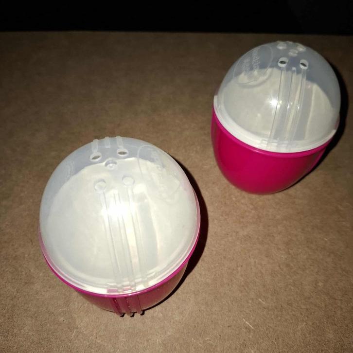Crackin' Eggs 2 stuks, Huis en Inrichting, Keuken | Keukenbenodigdheden, Nieuw, Ophalen