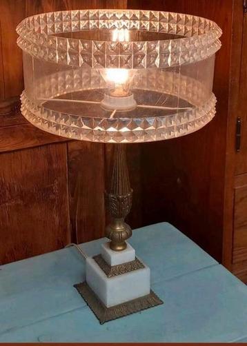 Vintage Tafellamp met unieke Kap. beschikbaar voor biedingen