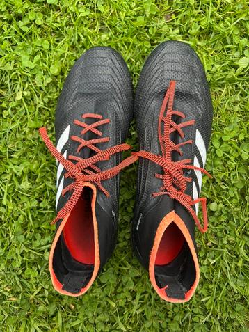 Adidas voetbalschoenen beschikbaar voor biedingen