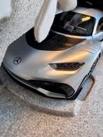 Mercedes nieuw in doos, Hobby en Vrije tijd, Modelauto's | 1:5 tot 1:12, Ophalen of Verzenden, Nieuw, Auto
