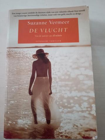 Boek, De Vlucht van Suzanne Vermeer  beschikbaar voor biedingen
