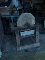 Oude Slijpsteen op Houten Onderstel, Ophalen of Verzenden