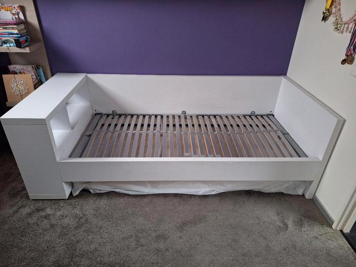 Kinder/Tienerbed wit 90x200, Kinderen en Baby's, Kinderkamer | Bedden, Zo goed als nieuw, 180 cm of meer, 85 tot 100 cm, Lattenbodem