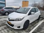 Toyota Yaris 1.0 Vvt-i 5DR 2012 Airco Bluetooth achtercamera, Auto's, Elektrische ramen, Wit, Handgeschakeld, Particulier