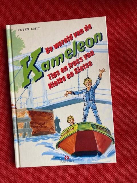 De wereld van de kameleon - peter smit, Boeken, Kinderboeken | Jeugd | onder 10 jaar, Zo goed als nieuw, Fictie algemeen, Ophalen of Verzenden