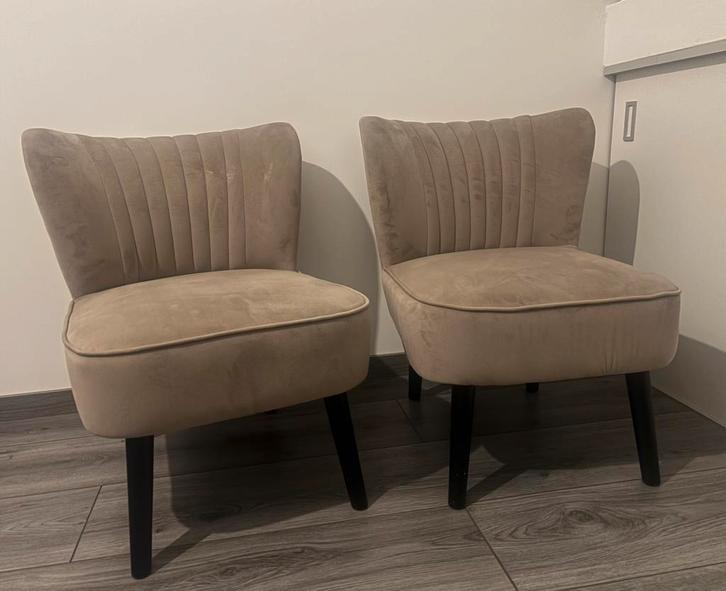 Twee stijlvolle beige fauteuils, Huis en Inrichting, Fauteuils, Zo goed als nieuw, Hout, 50 tot 75 cm, 75 tot 100 cm, Ophalen