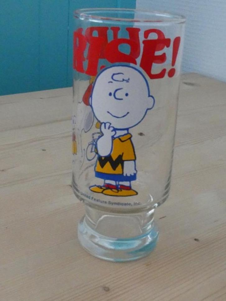 Charlie Brown & Snoopy Melkglas Peanuts inhoud=4 dl., Verzamelen, Overige Verzamelen, Zo goed als nieuw, Ophalen