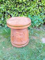 Oud houten bijzettafel kastje, Ophalen