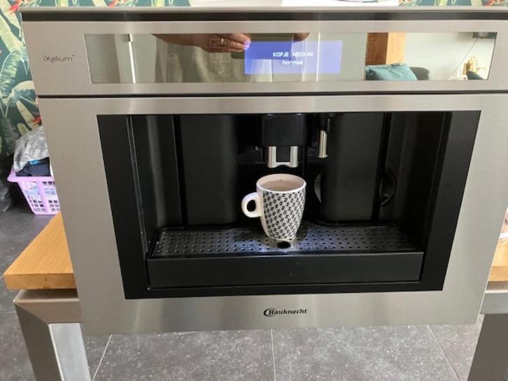 Bauknecht KMT9145IXL inbouwkoffiezetapparaat, Witgoed en Apparatuur, Koffiezetapparaten, Gebruikt, Koffiebonen, Koffiemachine
