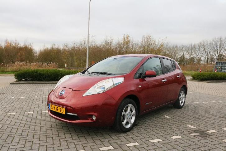 Mooie Nissan Leaf Acenta 2014 - Accu SOH: 10/12, Auto's, Nissan, Particulier, Leaf, ABS, Achteruitrijcamera, Airbags, Airconditioning