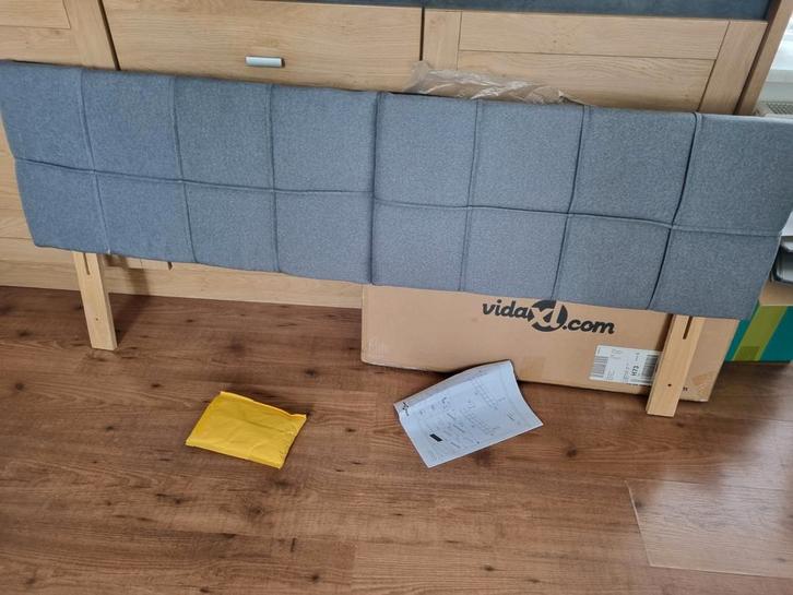 Grijze Hoofdbord Tweepersoonsbed - Zo Goed Als Nieuw, Huis en Inrichting, Slaapkamer | Bedden, Zo goed als nieuw, Tweepersoons