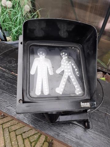 Stoplicht Verkeerslicht Voetgangerslicht Mancave Bar lamp beschikbaar voor biedingen