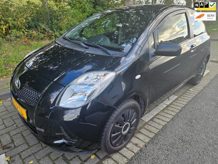 Toyota Yaris 1.0 VVTi Terra airco,carplay,nap, nieuwe apk, Auto's, Toyota, Bedrijf, Te koop, Yaris, ABS, Airbags, Airconditioning