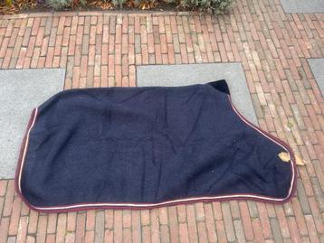 Wollen paardendeken beschikbaar voor biedingen