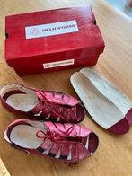 Helioform sandalen maat 37 zgan, Kleding | Dames, Schoenen, Ophalen of Verzenden, Zo goed als nieuw, Rood, Sandalen of Muiltjes