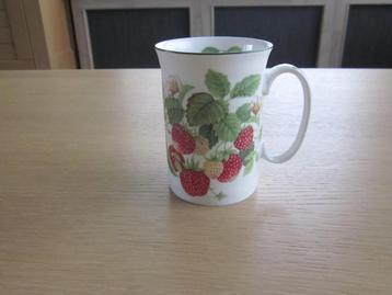 Roy Kirkham mok fruit garden aardbeien D7cm H9,5cm  beschikbaar voor biedingen