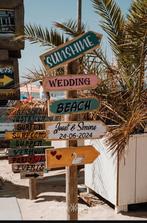 Houten wegwijsborden Bruiloft, Jubileum, Verjaardag etc, Versiering, RW Houtidee, Voor uw UNIEKE houten Huis- Tuin- Cadeau artikelen